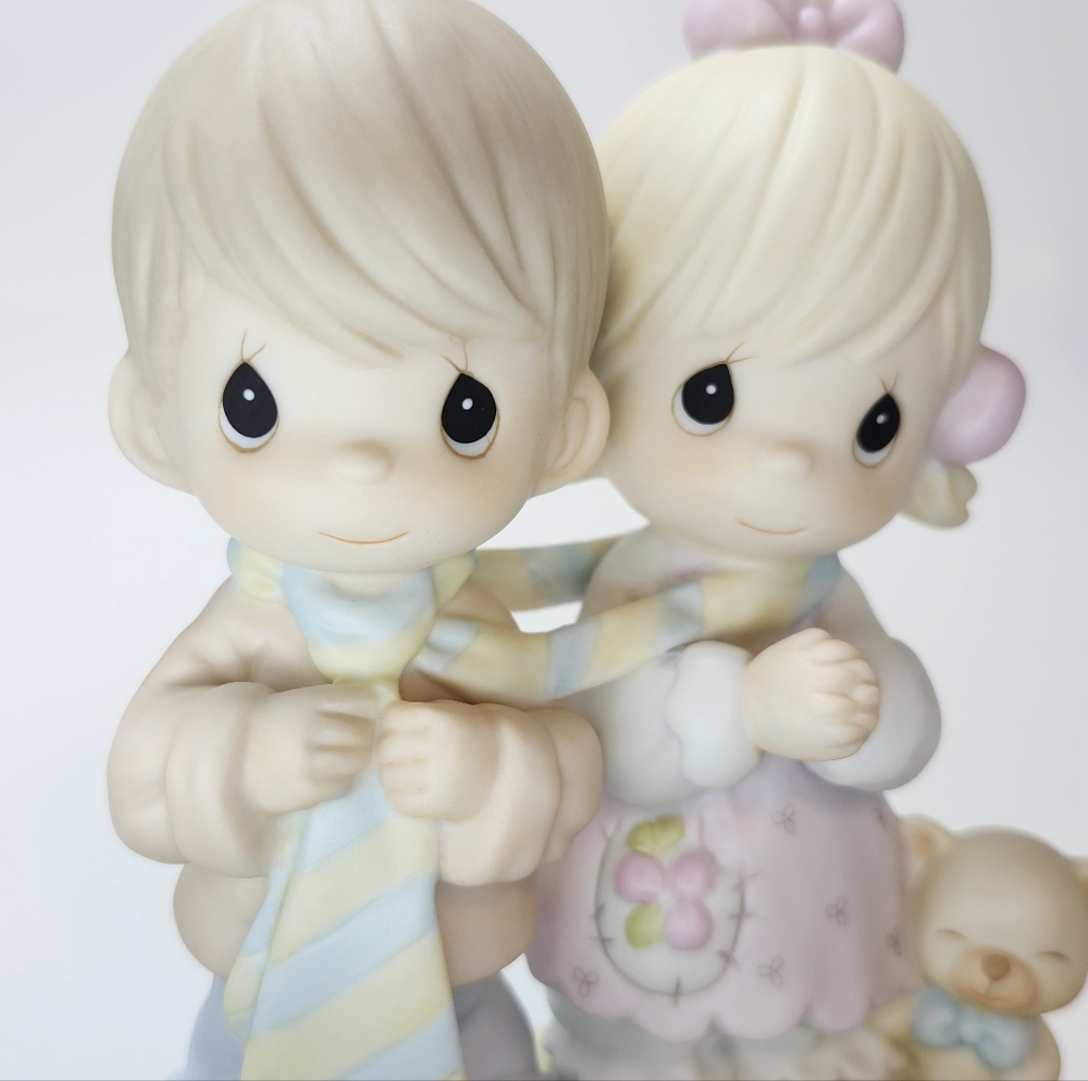 Precious Moments Figurine "Bless Be The Tie That Binds"